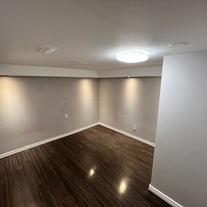 For Lease - 39 Frankton Crescent, Toronto, Ontario - Photo 1