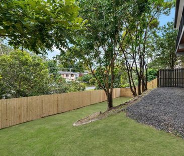 Beautifully Renovated Family Home In The Heart Of Carina. - Photo 6