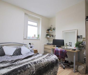 5 bedroom terraced house to rent - Photo 1