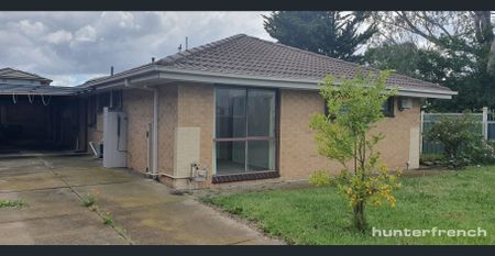 3 BEDROOM AND GARAGE - Photo 2