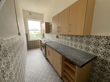 5-6 Westwood, YO11 2JD, Scarborough - Photo 2