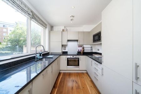 Room in a Shared Flat, Gower Court, NW9 - Photo 2