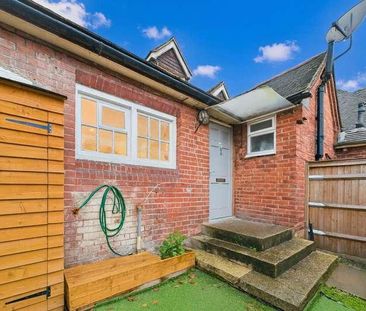 Easthampstead Road, Wokingham, Berkshire, RG40 - Photo 4