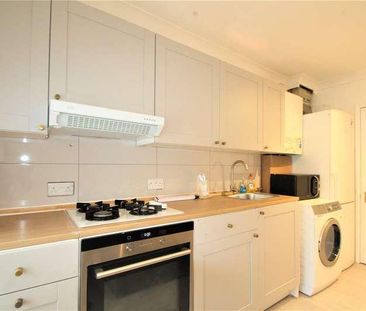 Salisbury Avenue, Barking, IG11 - Photo 4