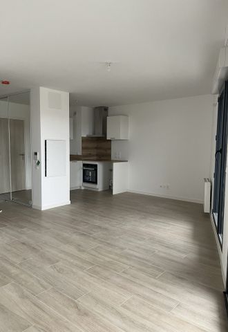 STUDIO DE 33.50 M² - Photo 2