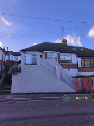 3 bedroom bungalow to rent - Photo 1