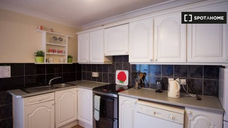 5-Bedroom Apartment for rent in Clonsilla, Dublin - Photo 4