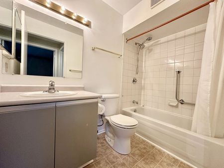 For Lease - 280 Brittany Drive Unit# 306, Manor Park - Cardinal Glen and Area, Ontario - Photo 4