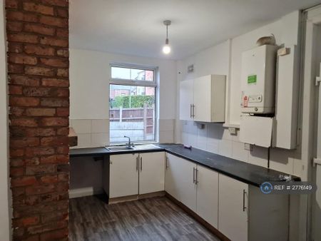 3 bedroom end of terrace house to rent - Photo 5