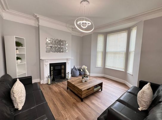 6 Bed Student Accommodation - Photo 1