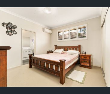 Modern Family Home with Multiple Living Areas - Photo 5