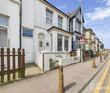 1 bedroom property to rent - Photo 2