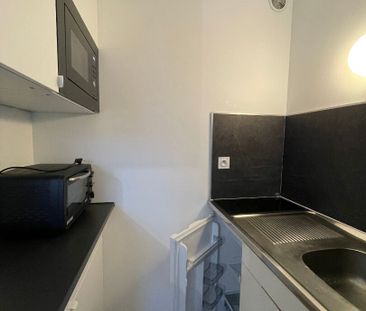 Location Appartement 1 pièce 22m² - Photo 2