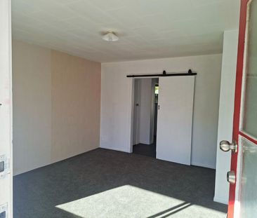 Newly Renovated Two-bedroom In Frankton – Quiet Street & Plenty Of Parking - Photo 6