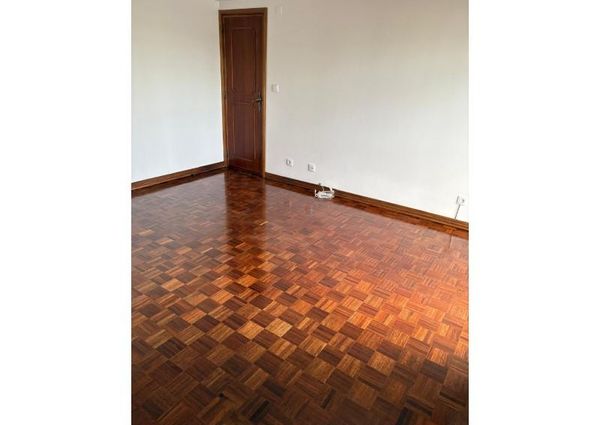 Apartamento T3 em Lisboa