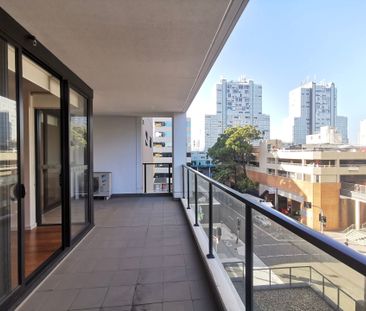 East Facing 2 Bedroom Apartment in Burwood Grand - Photo 4