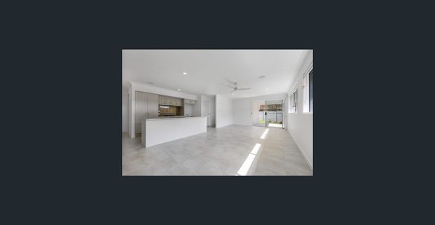 Beautiful Family home in Orchard Estate - Photo 1