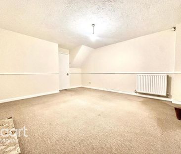 2 bedroom semi-detached house to rent - Photo 4