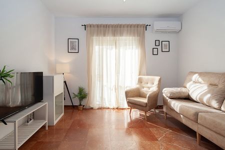 Calle Rafael González Abreu, Sevilla, Andalusia 41001 - Photo 3