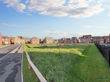 2 bedroom semi-detached house to rent - Photo 4