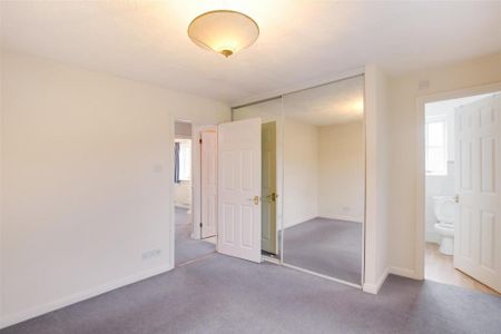 3 bedroom detached house to rent - Photo 5
