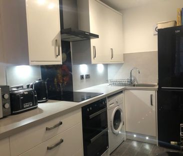 1 bedroom flat to rent - Photo 6