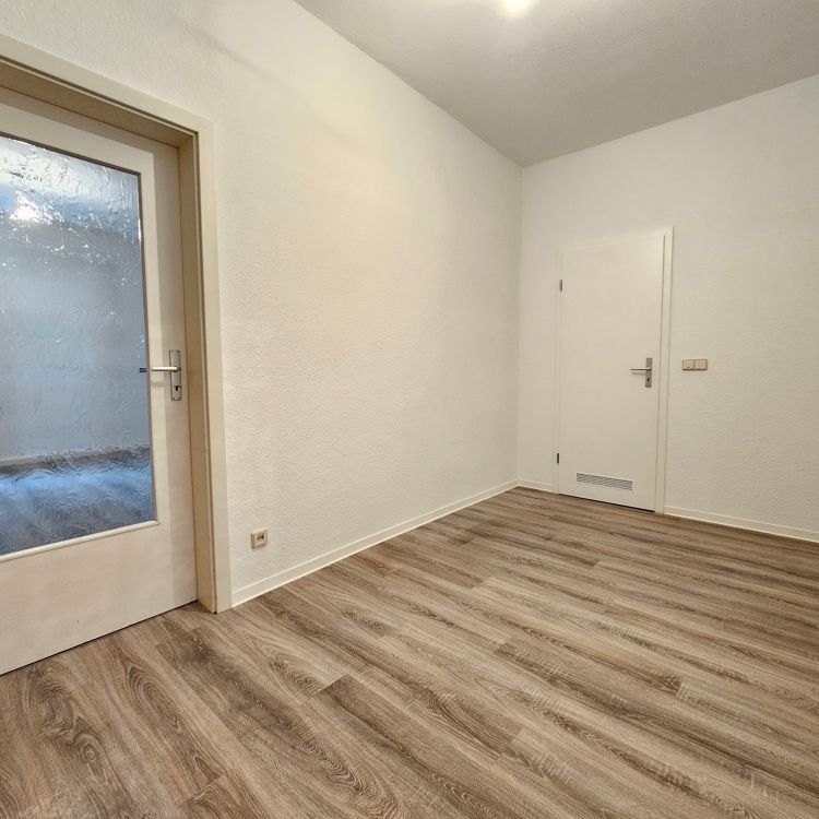 Traumwohnung über zwei Etagen, schön renoviert mit Balkon - Foto 1