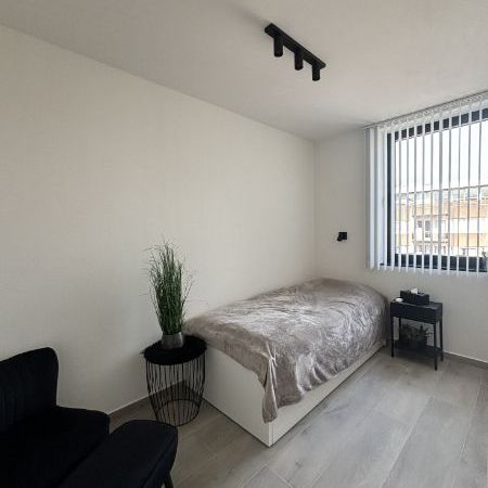 Nieuwbouw 3-slaapkamerappartement te huur voor kortere periode - Photo 1