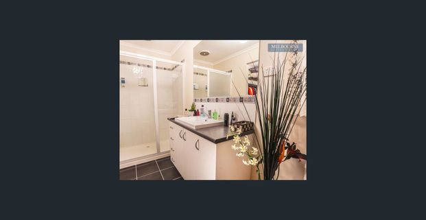 Family Home in Fairways Estate! - Photo 1