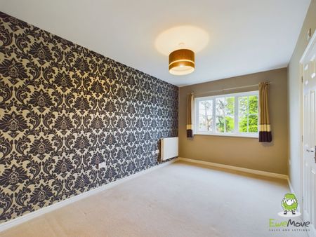 2 Bedroom - Photo 5