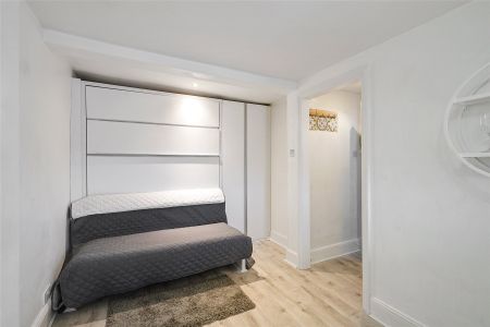 Kingston Road, London, SW19 flat to rent - Photo 5