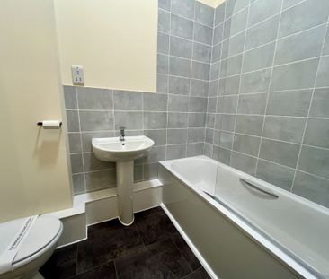 Bond Street, Dewsbury - Photo 3