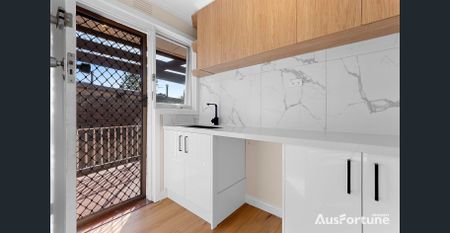 Fully Renovated Family House Ready to Move In - Photo 3