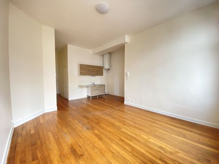 Location Appartement 3 pièces 56m² TROYES 10000 - Photo 3