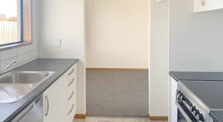 RANGIORA - 3 BEDROOMS - Photo 3