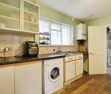 4 Bed Detached House, Whatley Avenue, SW20 - Photo 6