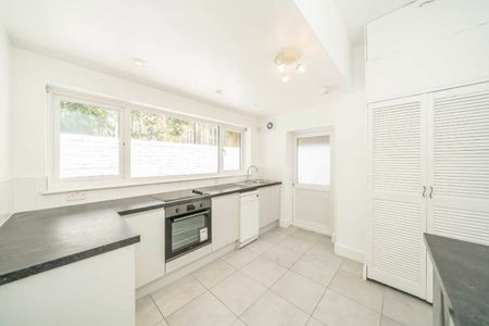 Parkgate Road - Photo 5
