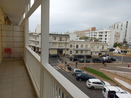 Apartamento T3, Centro, remodelado, Faro, Algarve - Photo 3