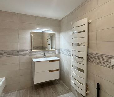 Location Appartement 3 pièces 76m² - Photo 6