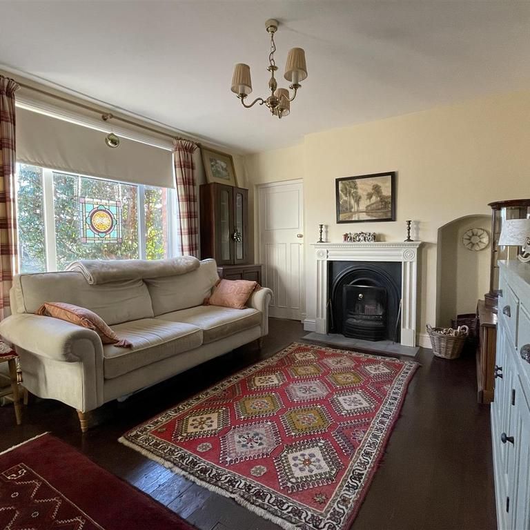 2 bedroom terraced house to rent - Photo 1