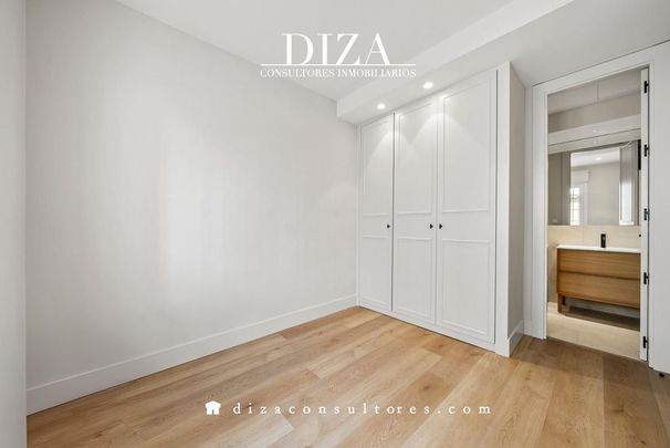 4 bedroom luxury Apartment for rent in Madrid, Spain - Photo 1