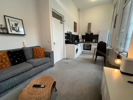 1 bedroom house to rent - Photo 2