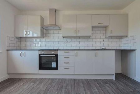 Ferndown, BH22 - Photo 4