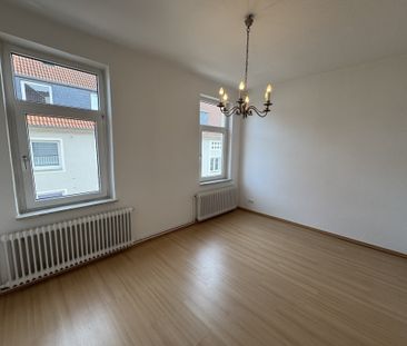 Großzügige 4-Zimmer-Wohnung mit ca. 100 m² – ruhig wohnen & stadtna... - Photo 3