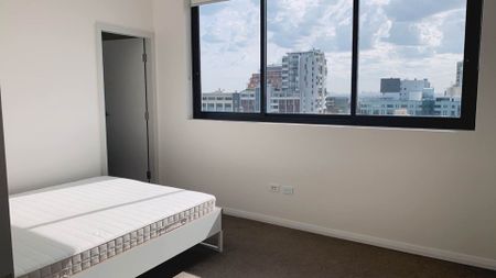 Luxurious Apartment in Prime Hurstville Location - Photo 4