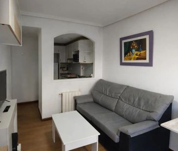 Piso de alquiler en Calle Lavapiés, Alisal - San Román - Foto 6