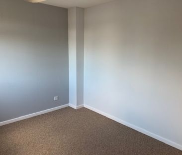 Maythorne Close, Balderton, Newark, Nottinghamshire, NG24 - Photo 6