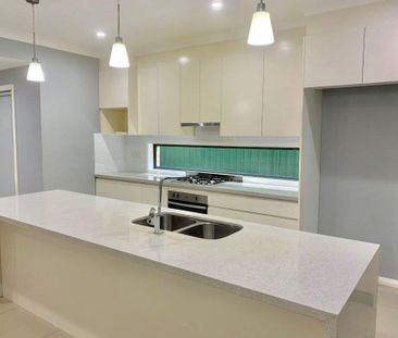 Beautiful near New Modern Duplex - Photo 5