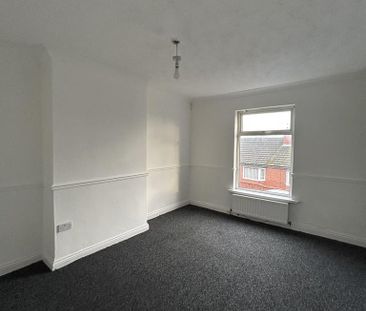 2 bedroom house to rent - Photo 1