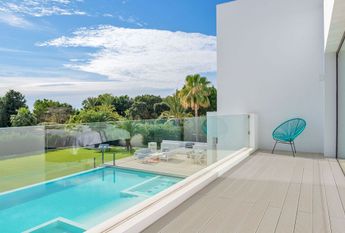 Luxury Villa for rent in Estepona, Spain